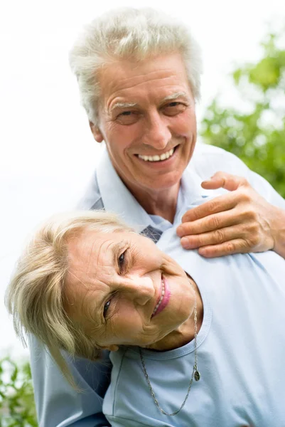 Bonita pareja de ancianos — Foto de Stock