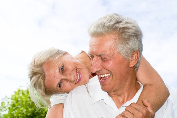 Güzel yaşlı çift — Stok fotoğraf