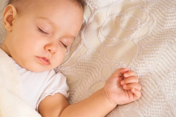 Schönes Baby schlafend — Stockfoto