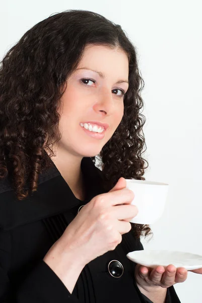 Porträtt av en kvinna med en kopp — Stockfoto