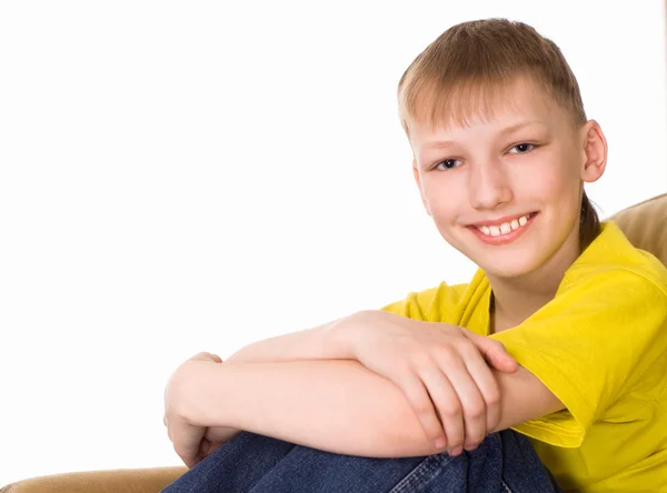 Jonge jongen glimlachen — Stockfoto