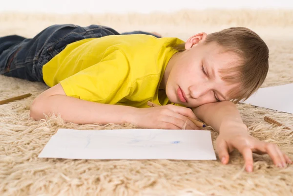 Young boy drawing — Stock Photo, Image