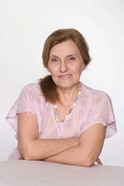 Mujer de edad agradable — Foto de Stock