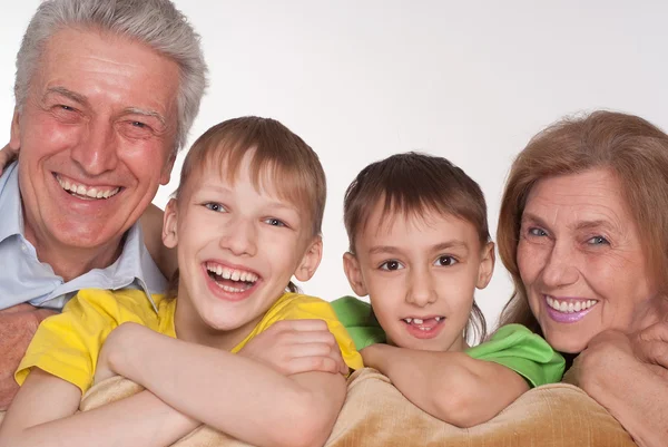 Abuelos y nietos — Foto de Stock