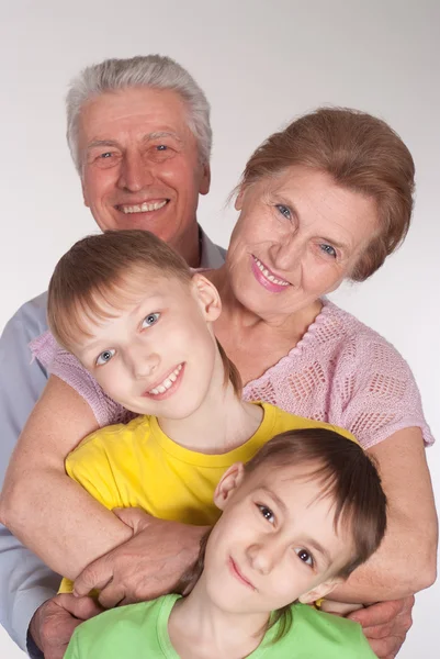 Avós e netos — Fotografia de Stock
