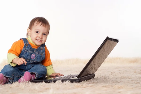 Kid in network — Stock Photo, Image