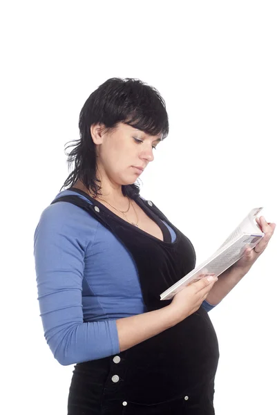 Zwangere vrouw, lezen — Stockfoto