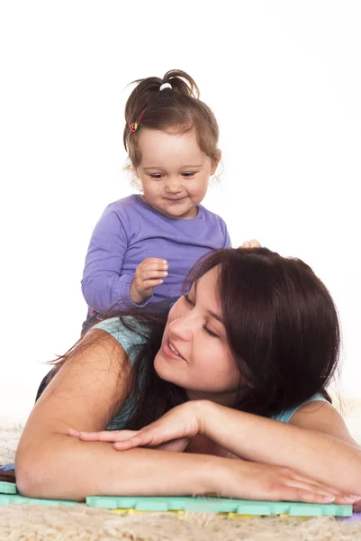 Mutter und ihr Kind ruhen — Stockfoto
