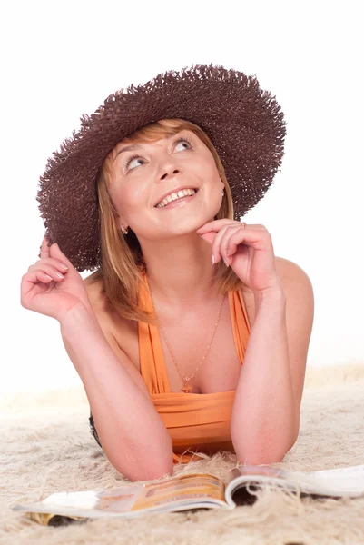 Roztomilá žena v klobouku — Stock fotografie