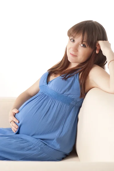 Ragazza incinta si siede — Foto Stock