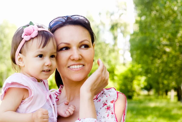 Mom and daughter — Stock Photo, Image