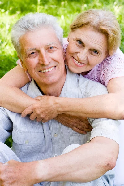 Hermosa pareja de edad —  Fotos de Stock