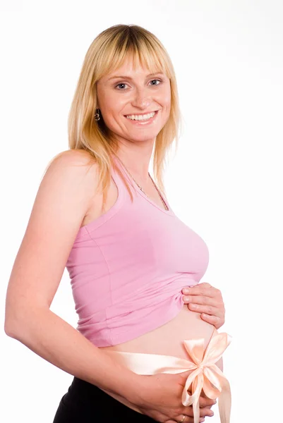 Έγκυος γυναίκα να στέκεται — Φωτογραφία Αρχείου