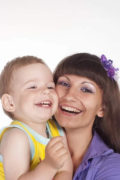 Lachende moeder en baby — Stockfoto