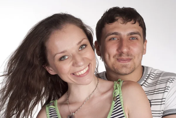 Roztomilý pár, s úsměvem Stock Snímky