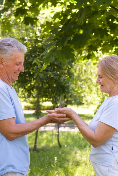 Cute old couple — Stock Photo, Image