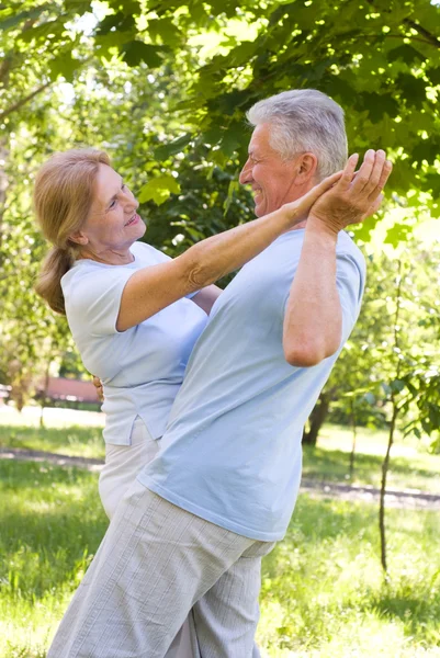 Old couple dance — Stock Photo, Image