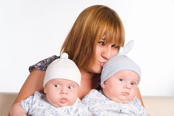 Mom with children — Stock Photo, Image