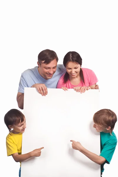 Heureux famille sur blanc — Photo
