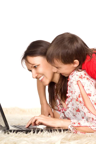Mom and son with laptop — Stock Photo, Image