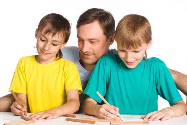 Papá dibuja con hijos — Foto de Stock