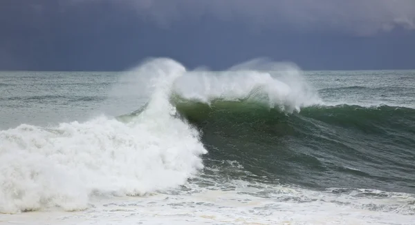 Grande onda no País Basco — Fotografia de Stock