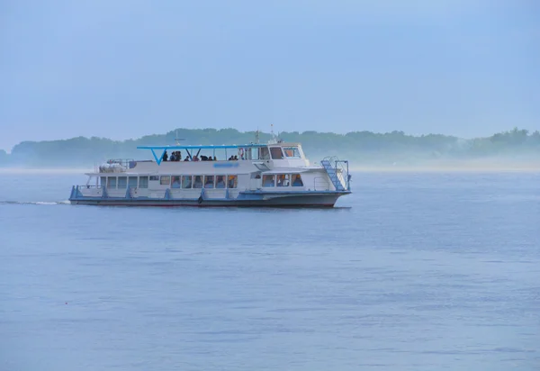 Het wandelen schip. — Stockfoto