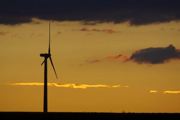 Wind Turbine in sunset — Stock Photo, Image
