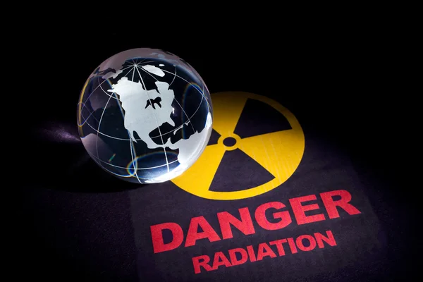 Σημάδι κινδύνου ακτινοβολίας — Φωτογραφία Αρχείου