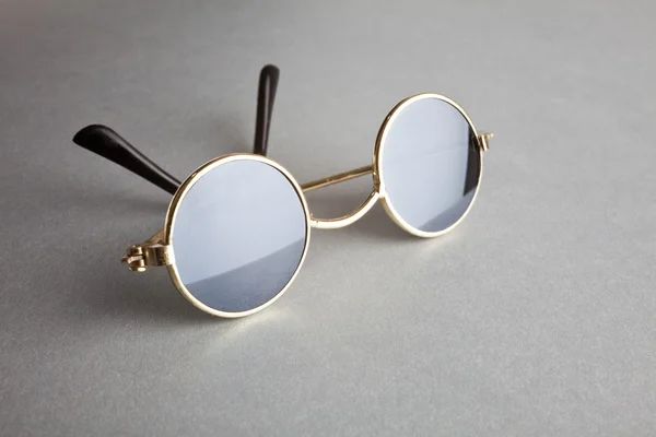 Óculos de sol de moda antiga — Fotografia de Stock