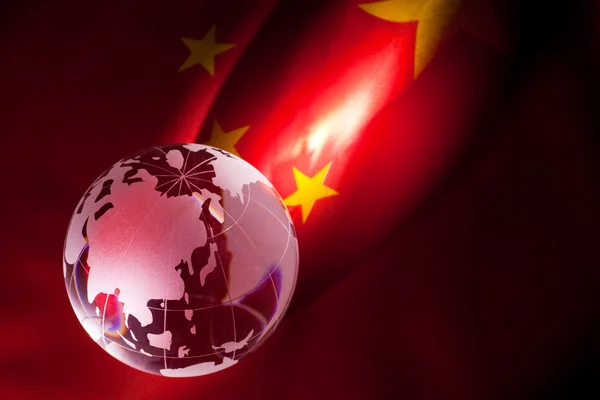 世界と中国の国旗 — ストック写真