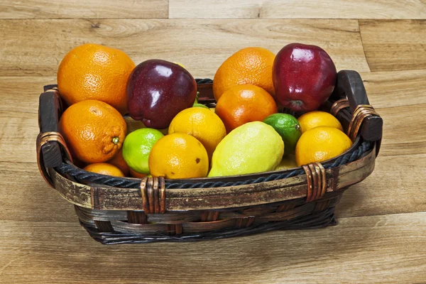 Früchte mit Vitamin C — Stockfoto