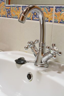 Chrome Faucet clipart