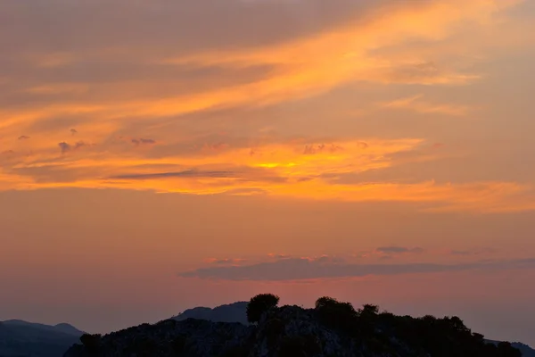 Схід сонця в Trucios — стокове фото