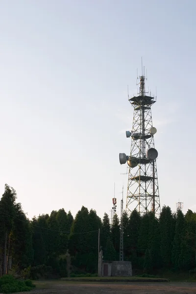 Wieża transmisji — Zdjęcie stockowe
