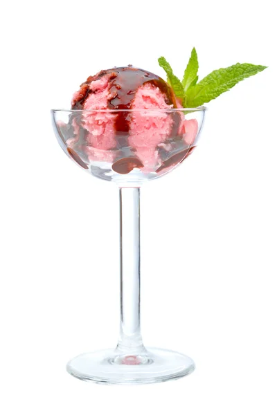 Delizioso gelato ai lamponi — Foto Stock