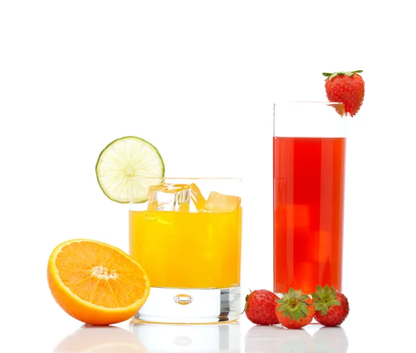 Orangen- und Erdbeersaft — Stockfoto