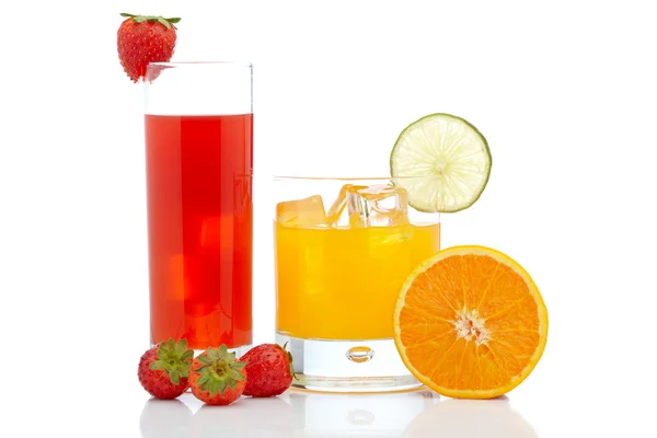 Orangen- und Erdbeersaft — Stockfoto