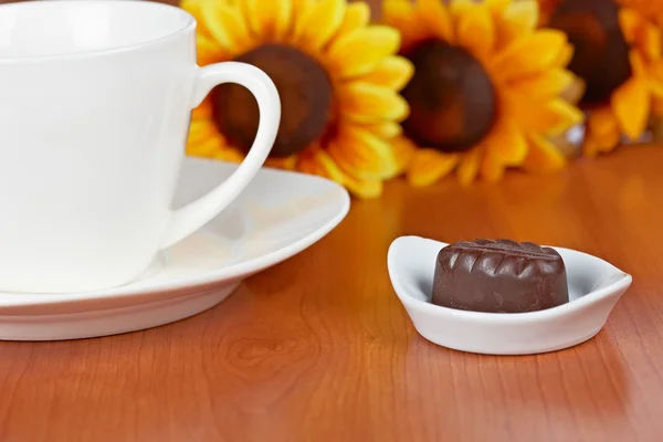 Café com doces de chocolate — Fotografia de Stock