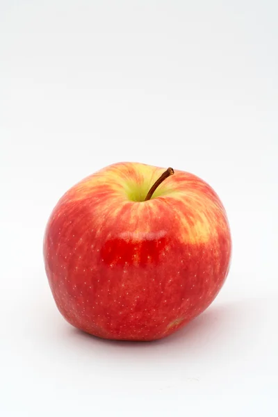 Červené jablko, samostatný — Stock fotografie