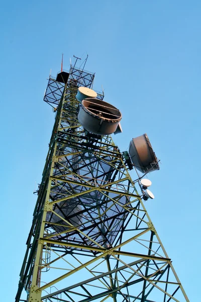 Telecommunications antennas — Stock Photo, Image