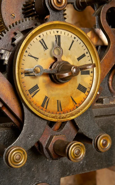 오래 된 그런 지 시계 — 스톡 사진