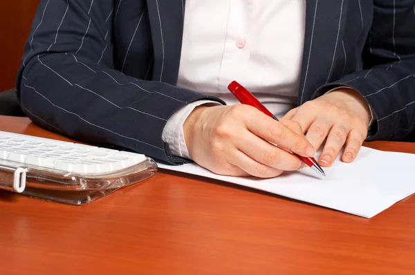 Writing a contract — Stock Photo, Image