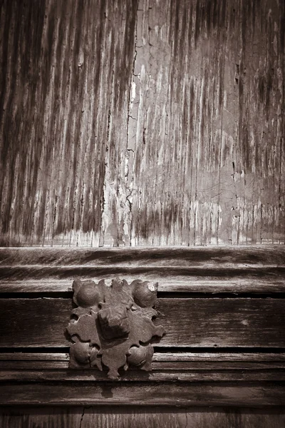 Ușă din lemn antic — Fotografie, imagine de stoc