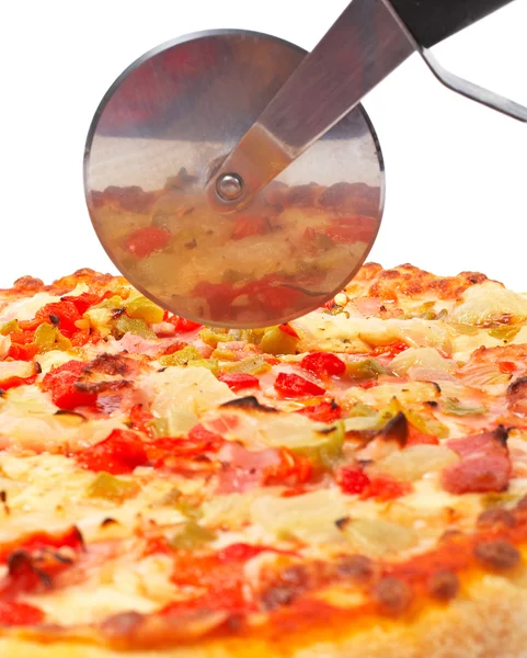 Italienische Pizza und Cutter — Stockfoto