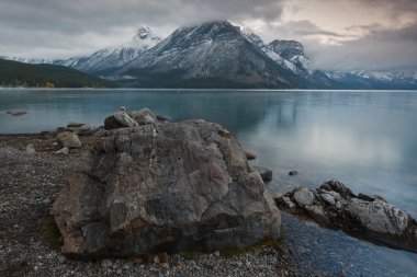 Lake minnewanka, banff Ulusal Parkı