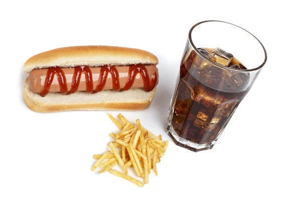 Cachorro-quente, refrigerante e batatas fritas — Fotografia de Stock