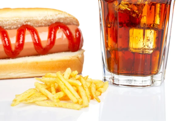 Hot dog, soda e patatine fritte — Foto Stock