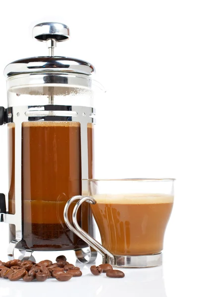 Cup en koffie pot met bonen — Stockfoto