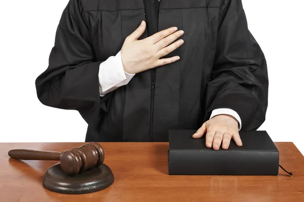 Female judge taking oath — Stock Photo, Image